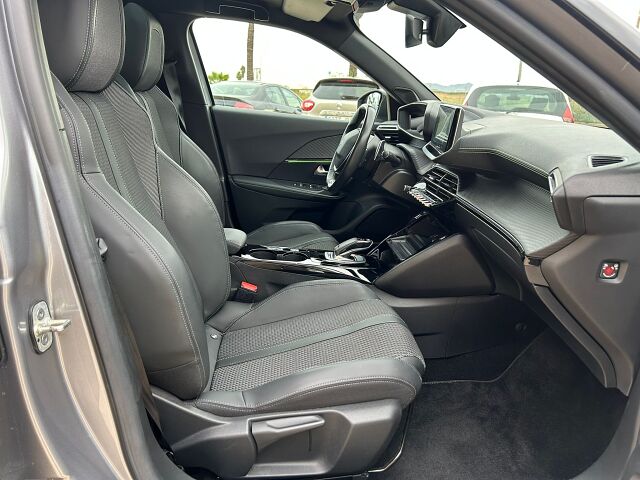 PEUGEOT 2008 GT LINE 1.2 E-THP AUTO SPANISH LHD IN SPAIN 30K 1 OWNER SUPERB 2021